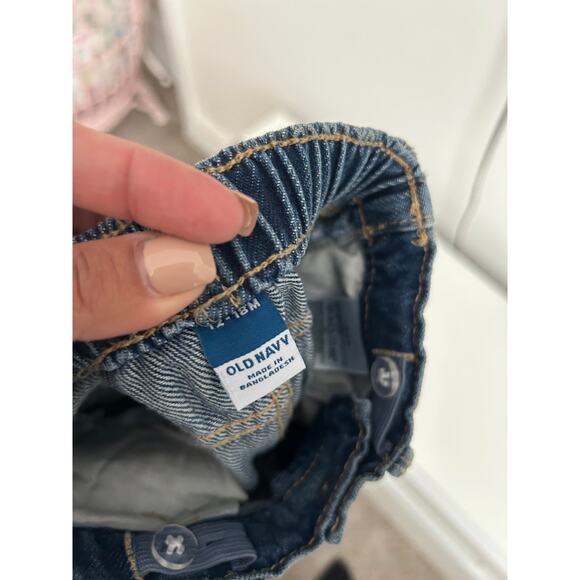 Old Navy Baby Shorts *12-18m* - Picture 3 of 4